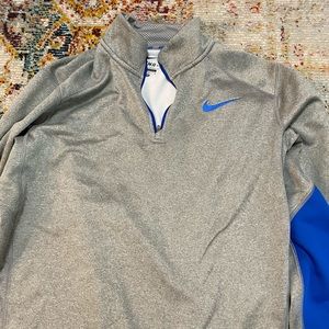 Men’s NIKE Thermal Quarter Zip -Sz Medium